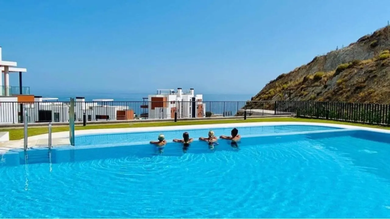 Beach Paradise In Fuengirola 0*,